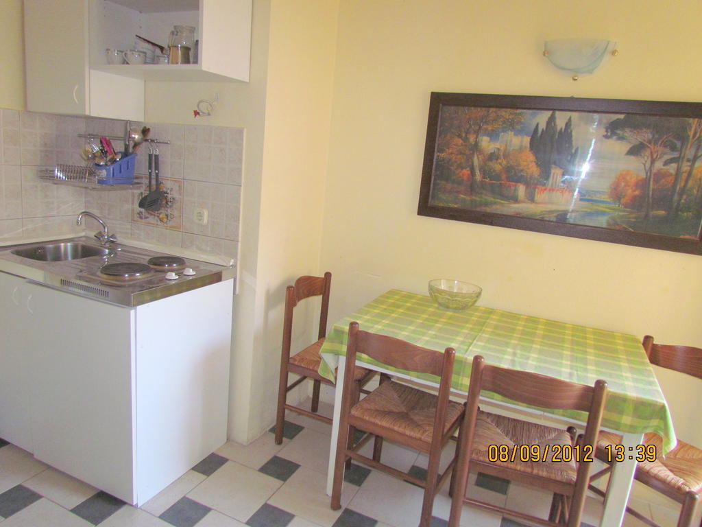 Apartments Senko Trpanj Habitación foto